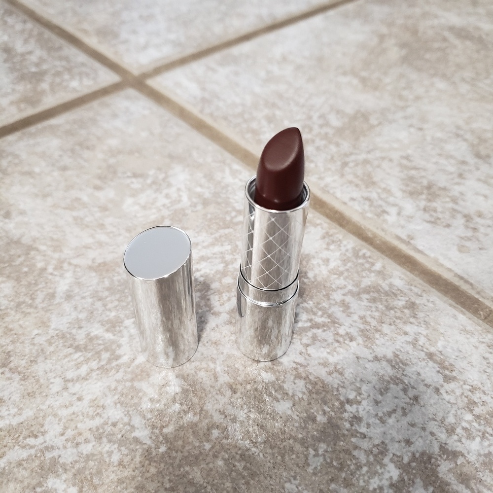 LimeLife Lipstick #107 - Black Tie